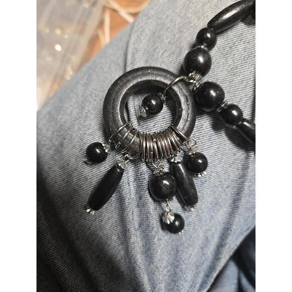 beaded necklace - Picture 1 of 2